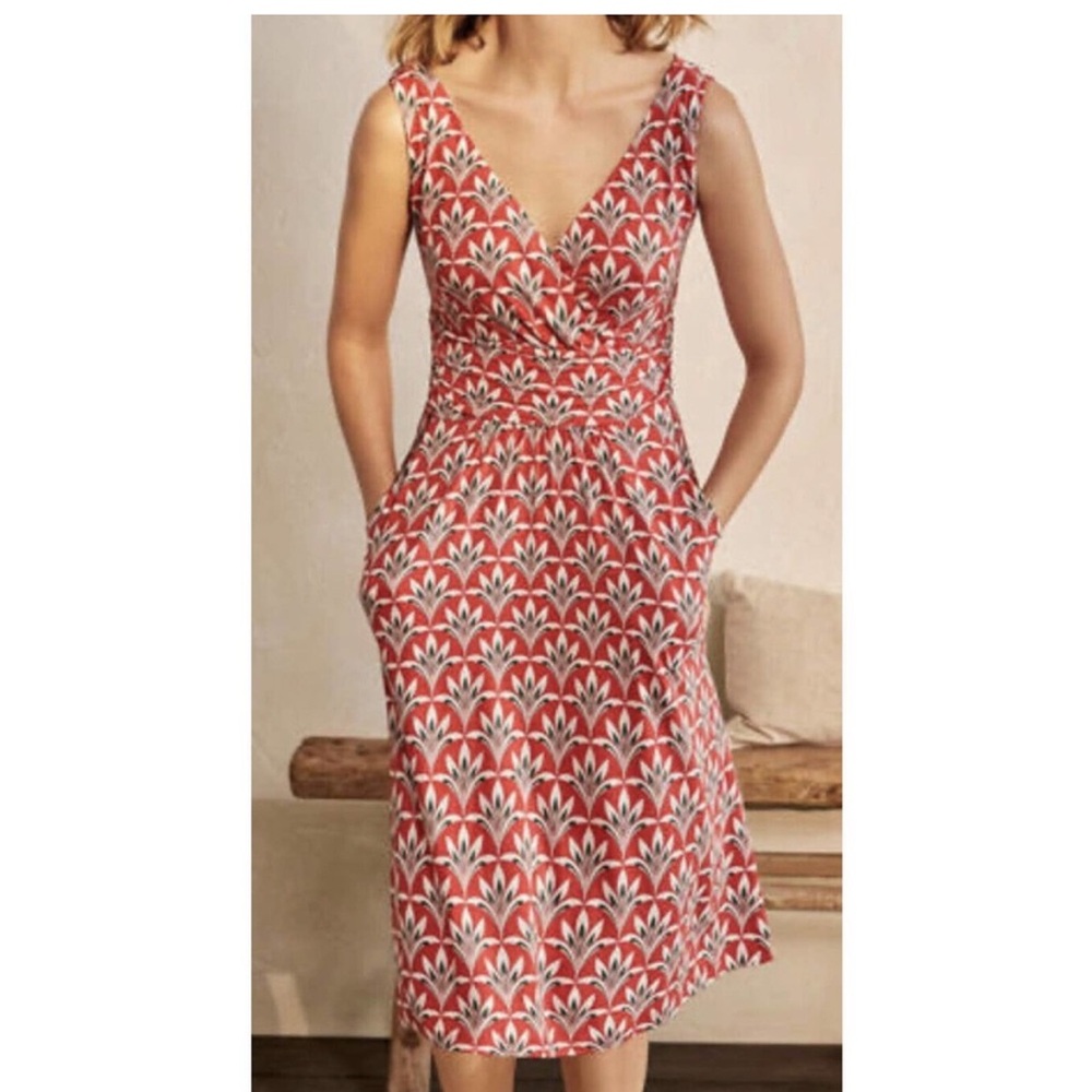 Boden Coral and White Floral V-Neck Midi Dress